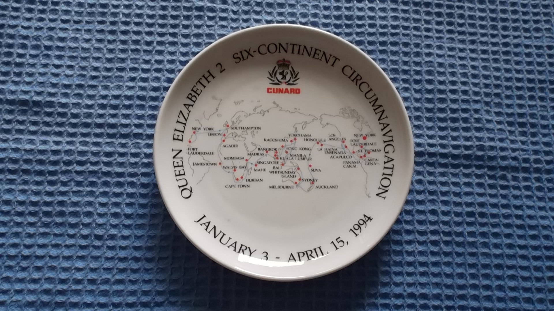 SOUVENIR SHIPS VOYAGE NAVIGATION PLATE FROM THE QUEEN ELIZABETH II FROM 1994